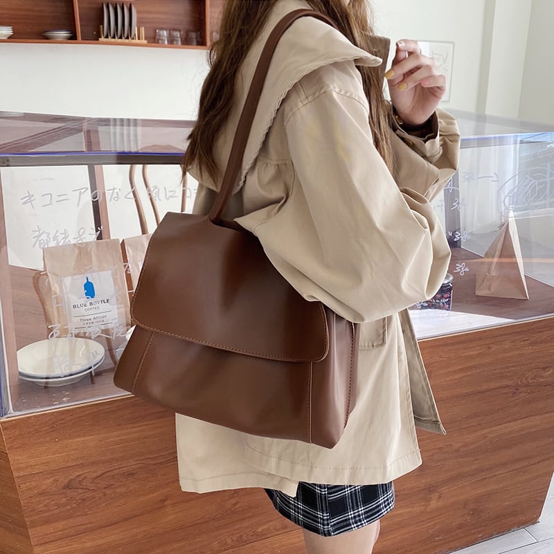 【DEL CONTE】ショルダーバッグ【クロコ型押し】レザー　ブラウン♪ぷにぷに出品商品一覧