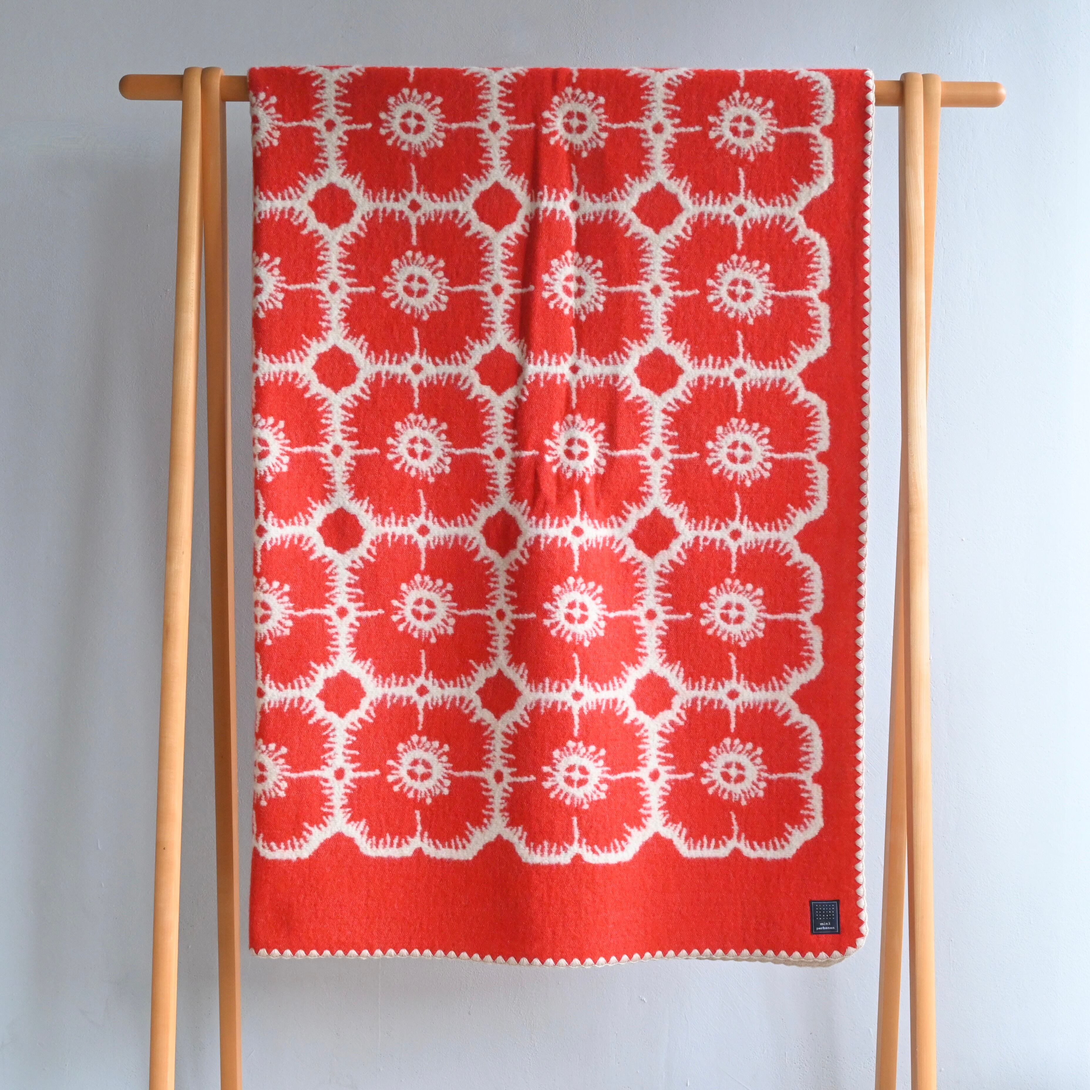 mina perhonen 2024AW anemone (L) / red