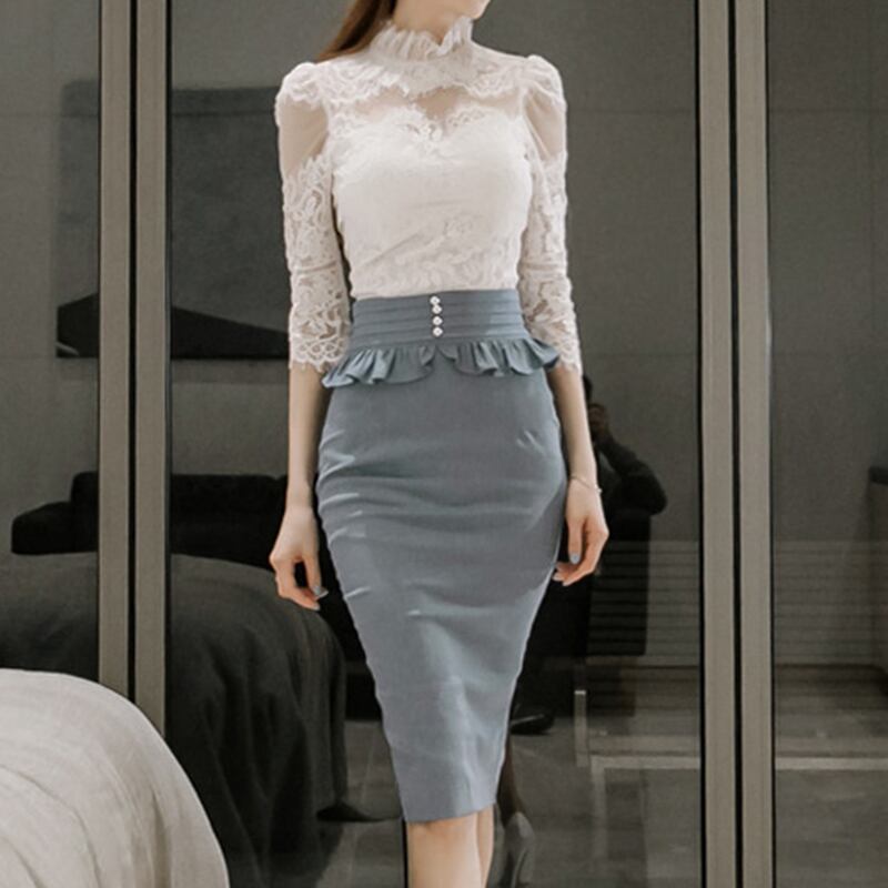 セットアップ・ハイネックレーシー&フリルタイト