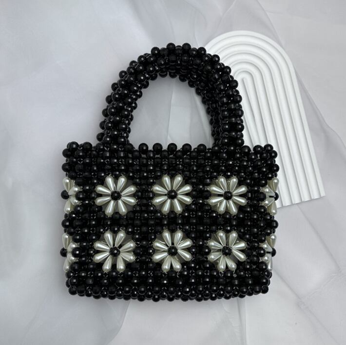 Sweet deisy beads handbag