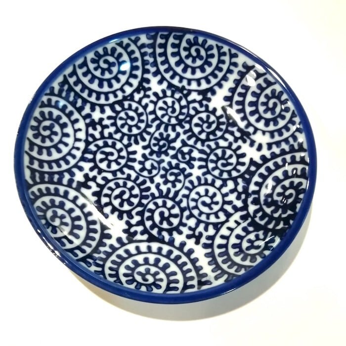 染付陶器 小皿 豆皿 ソーサー 醤油皿 しょう油皿 蛸唐草 19lh56 唐草