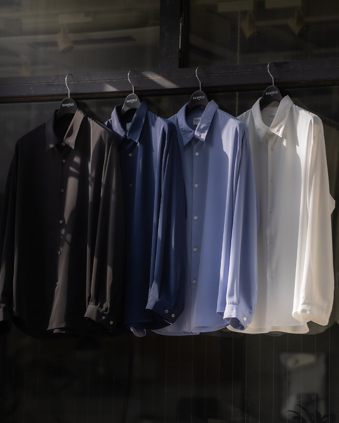 suavele TOROMI DRAPE L/S SHIRT 黒 suavele TOROMI DRAPE L/S SHIRT 黒