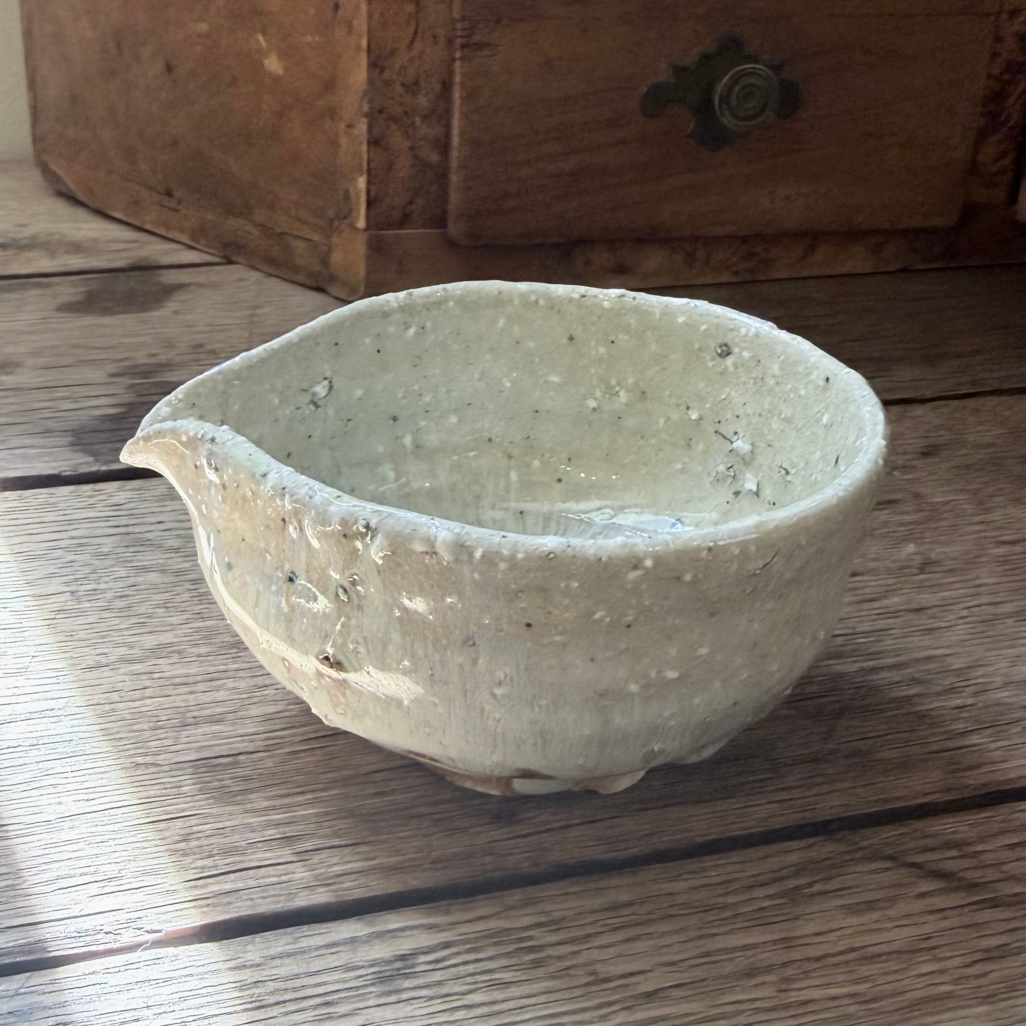 四海大 籾灰釉片口