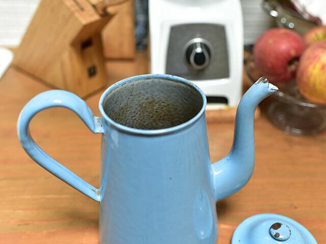 フレンチアンティーク ホーロー製水色のティーポット(B)