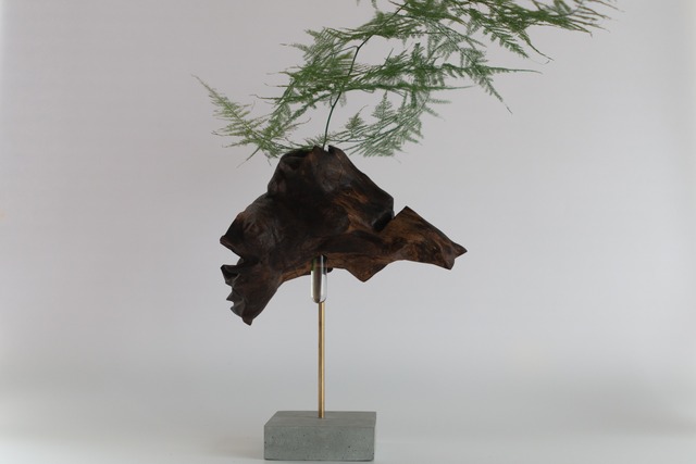 Driftwood flower vase 132 -Cement L -