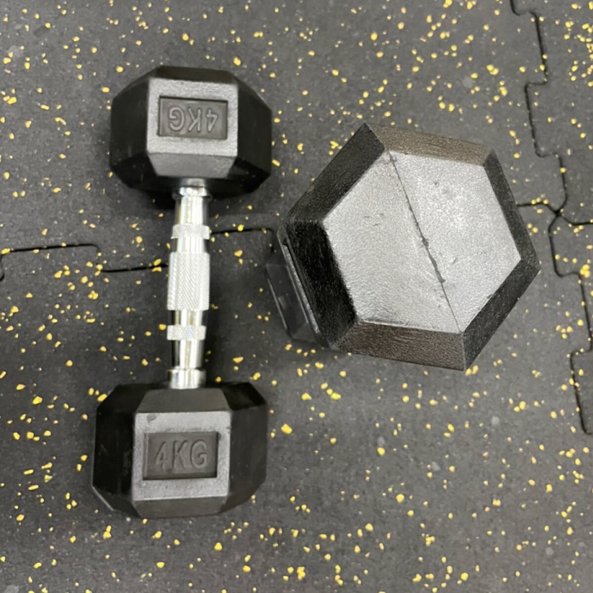 ラバー ヘックス ダンベル 4kg × 2個 セット | 筋トレ倶楽部 by LBGYM