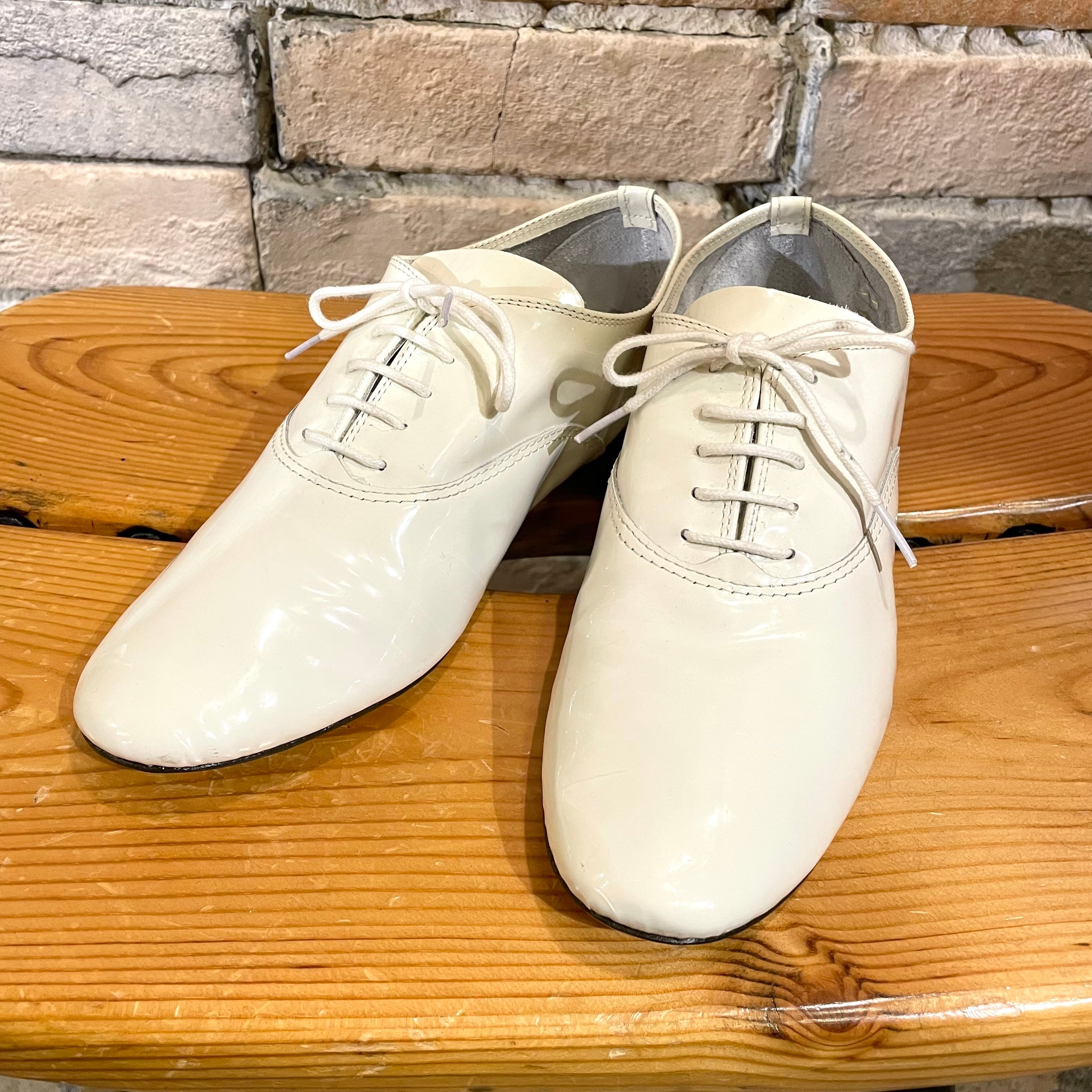 shoes | anemone