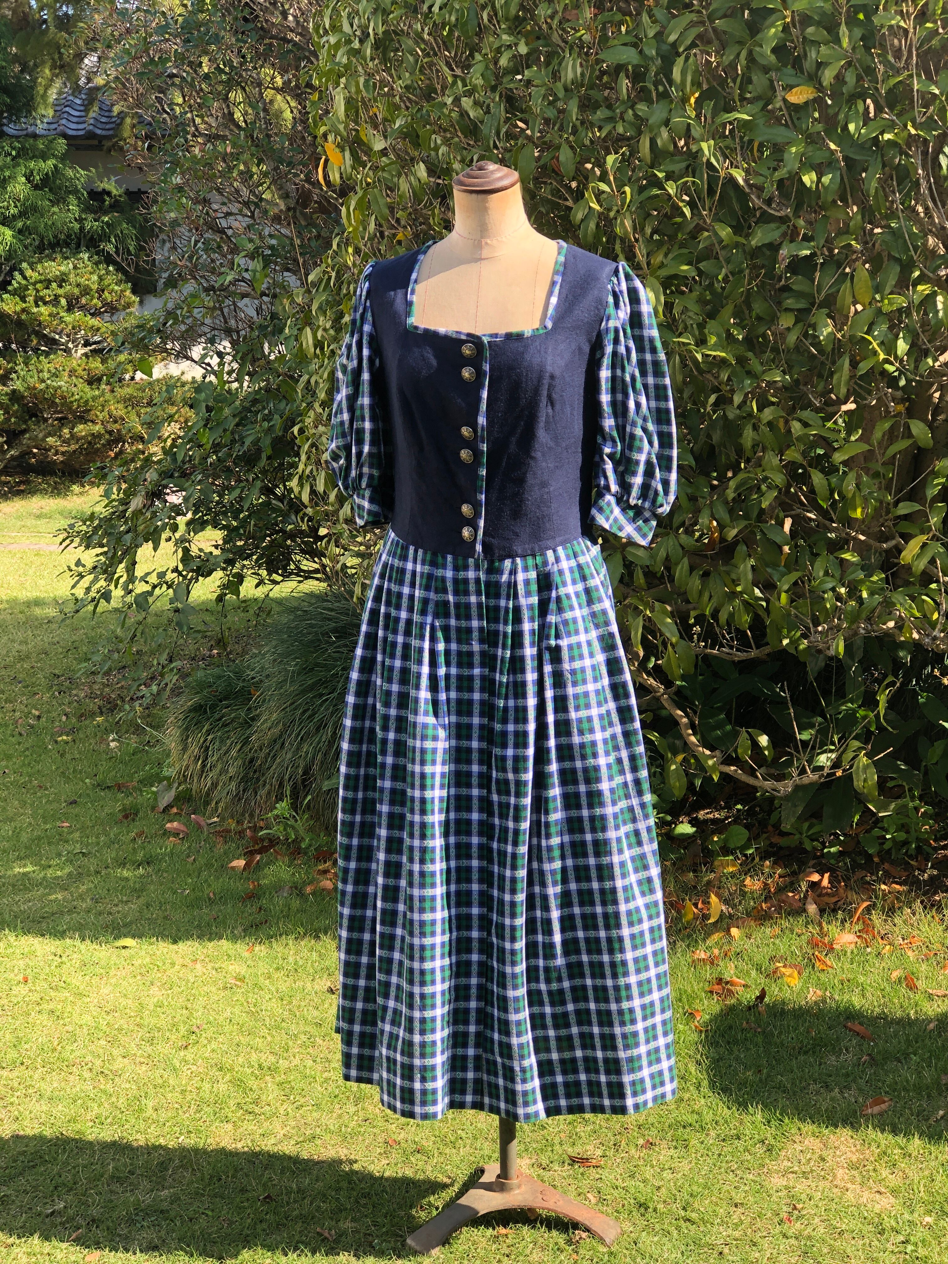 ヨーロッパ古着 チロリアンワンピース チェック Navy Blue Kakaya ヨーロッパ古着 チロリアンワンピース チェック Navy Blue Kakaya