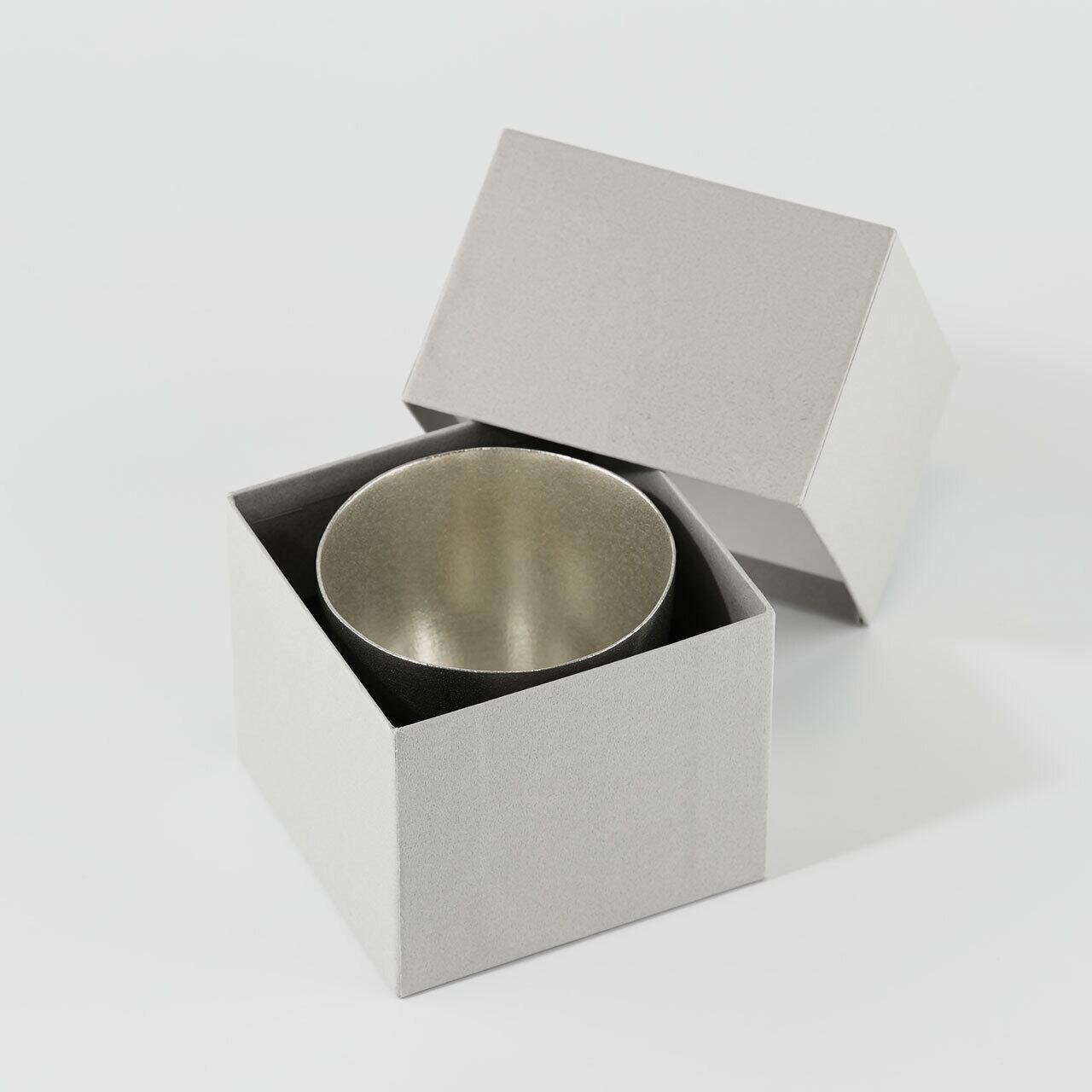 錫製のロックグラス》静波 ロックグラス（単品）｜銀雅堂 | 生活を