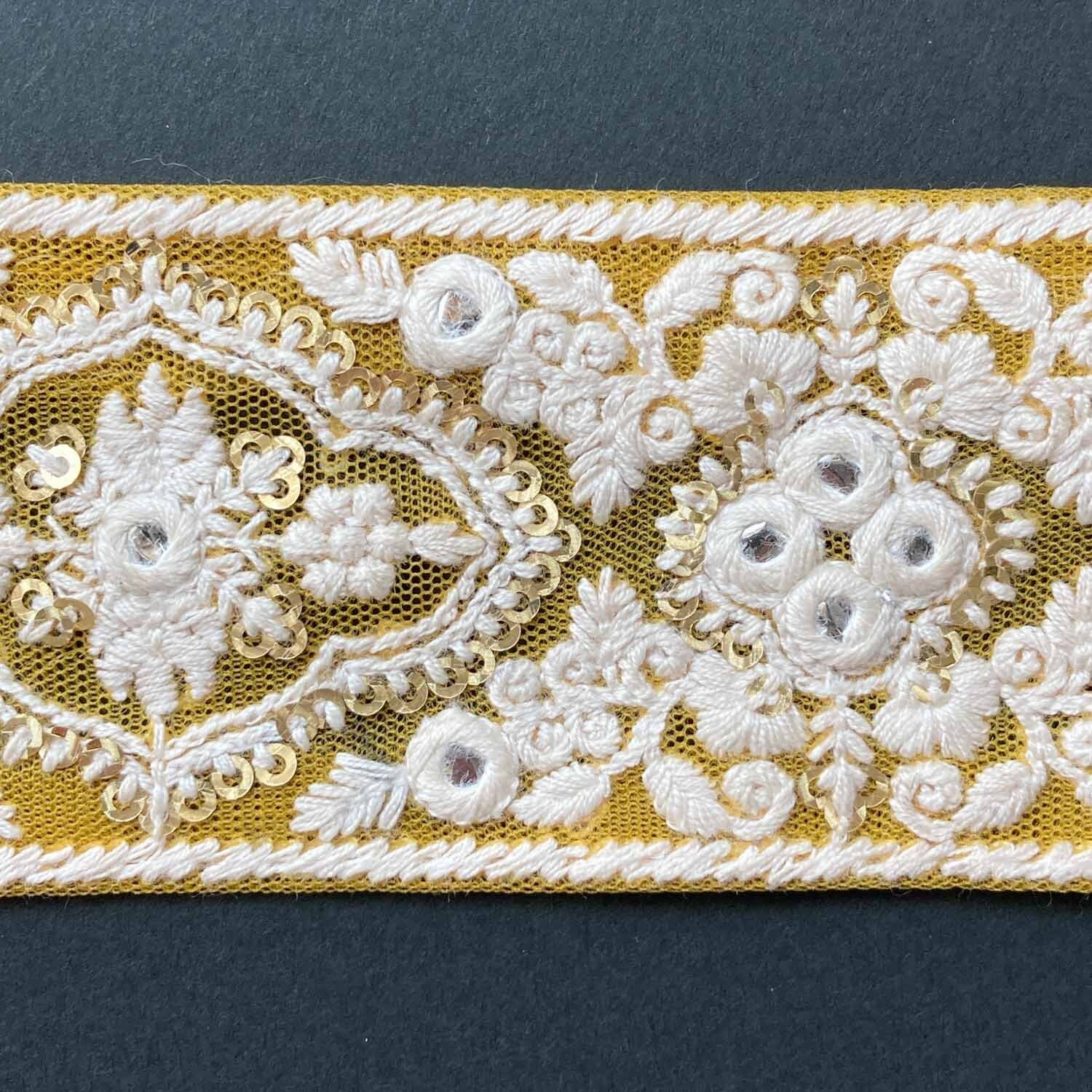 再入荷〉額と葉模様のインド刺繍チュールレース（50cm〜） | PAY ID