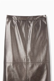 FOURAM - METALLIC ECO LEATHER SKIRT ：Metal｜メタリック／エコレザー／クラッシュシワ