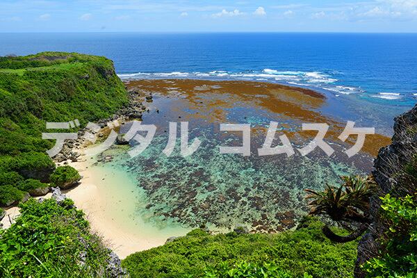 komusuke07_1_海・川・滝_001_うるま市果報バンタ(1枚シリーズ)