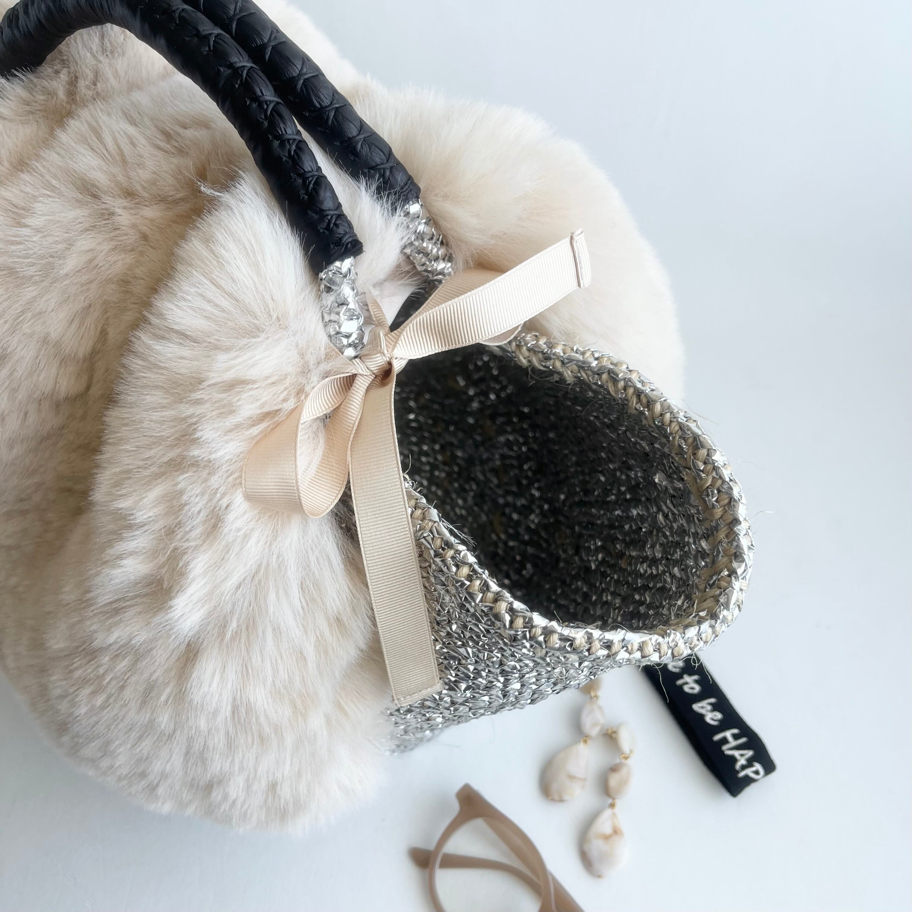 FLUFFY ECO FUR / bag accessory / BEIGE | meong blue powered by BASE