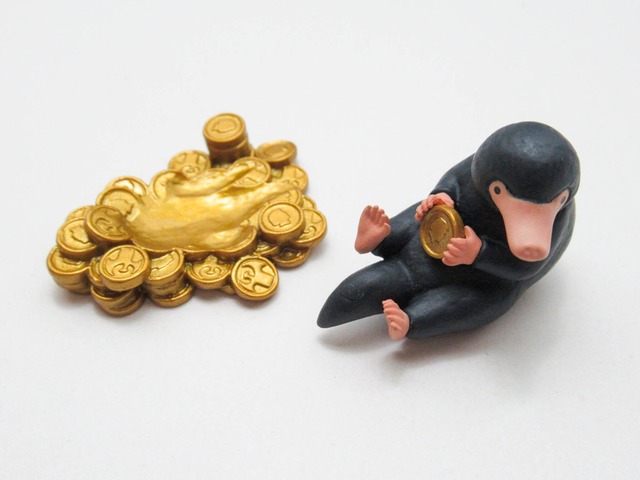 再入荷【1462】 ニュート・スキャマンダー 小物パーツ 二フラーと金貨　ねんどろいど