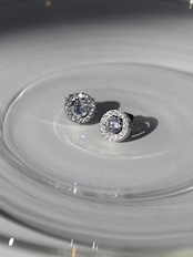 Halo zirconia pierce