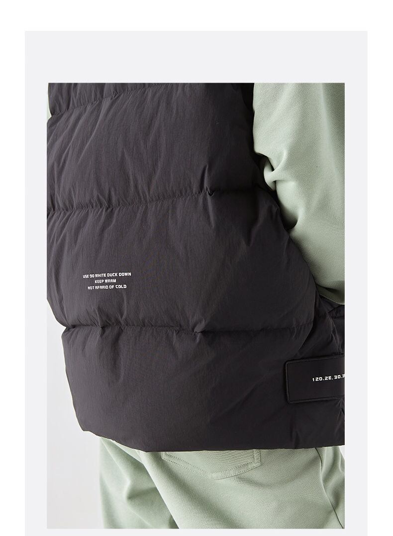 ベスト レディース アウター ハイネック ジッパー ノースリーブ ロゴ