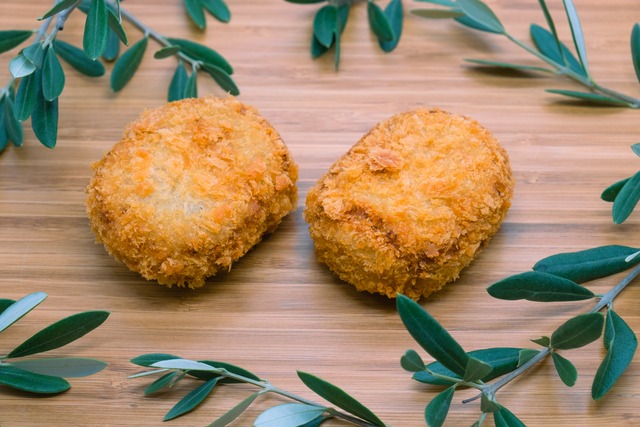 【日露本店特製】　オリーブ牛とオリーブ豚のコロッケ　3個入×5パック