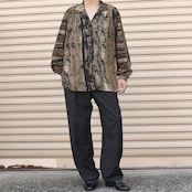 design pattern open collar shirt