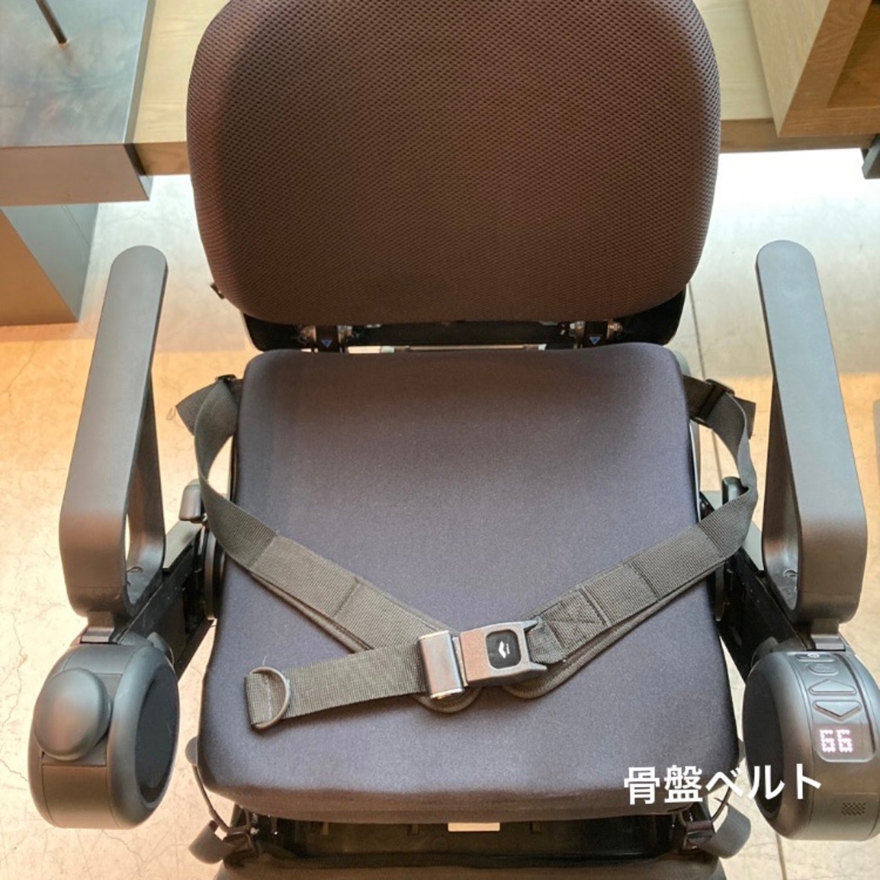 【中古車大特価 良品】★安全運転指導付き　WHILL Model C 電動車椅子 （非課税）WHL-C01