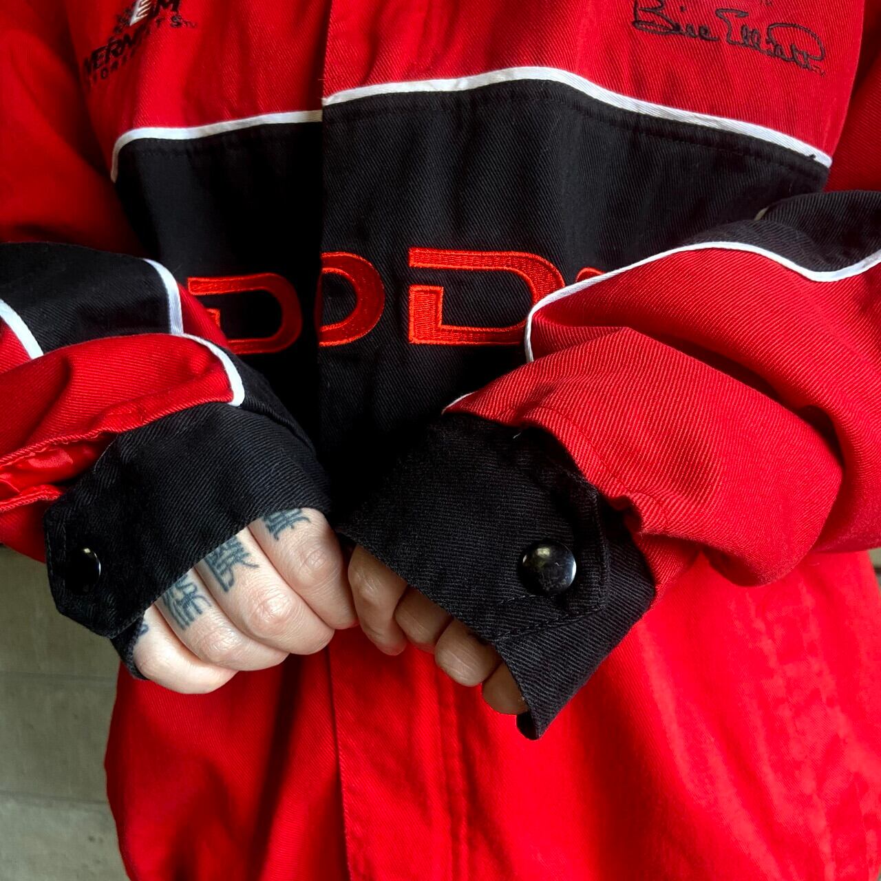 キッズ用 redbull 企業刺繍デザイン レースジャケット XLサイズ