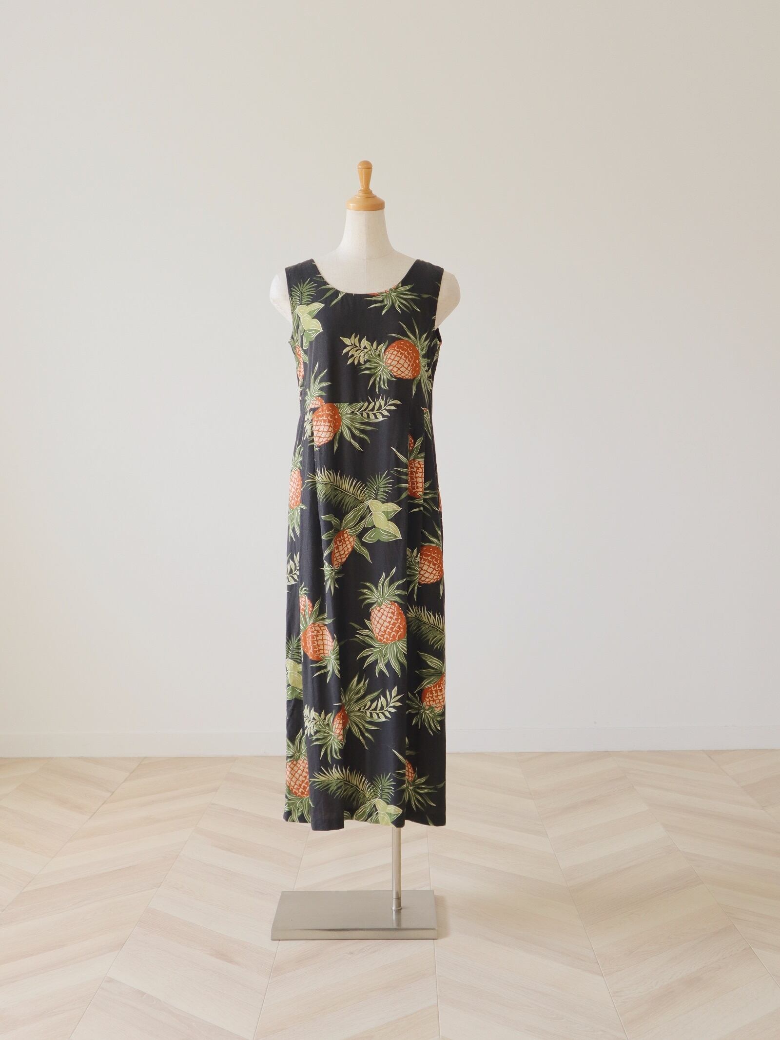 ●pineapple design sleeveless drees