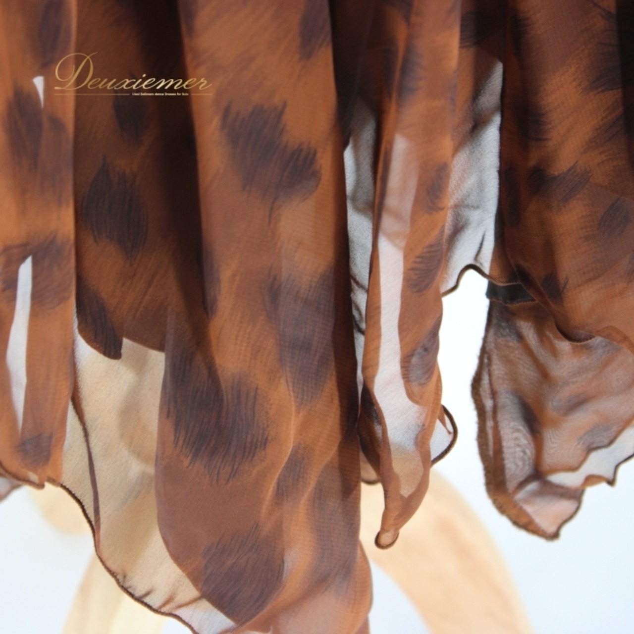 社交ダンス 衣装 スタンダード ラテン スカート レッスンウェア 練習着 オールシーズン チャコット Chacott ブラウン系 ブラック系 黒 茶色 社交ダンス 衣装 スカート 練習服 フィットネス おしゃれ カジュアル ダンス用 柔らかい 伸縮性 ポリエステル製 トレーニング 着やすい バリエーション コーディネート デザイン 美しい 幅広いサイズ ジャズダンス ルンバ チャチャ サイズM ダンスシューズ 競技用