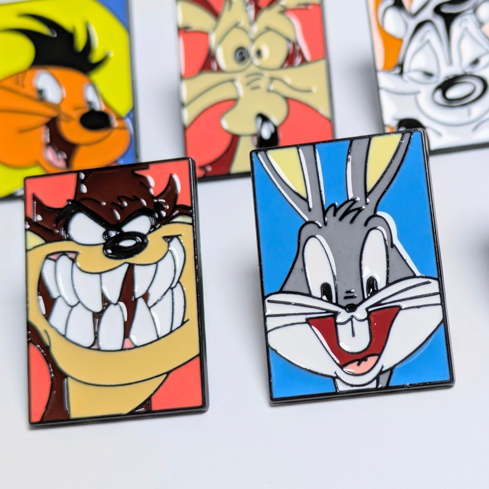 送料無料！ ★ピンズ PINS★ピンバッジ 【 Looney Tunes（ ルーニーテューンズ ) ）】 9P SET / ピンズセット 〚アメリカン雑貨 アメトイ〛