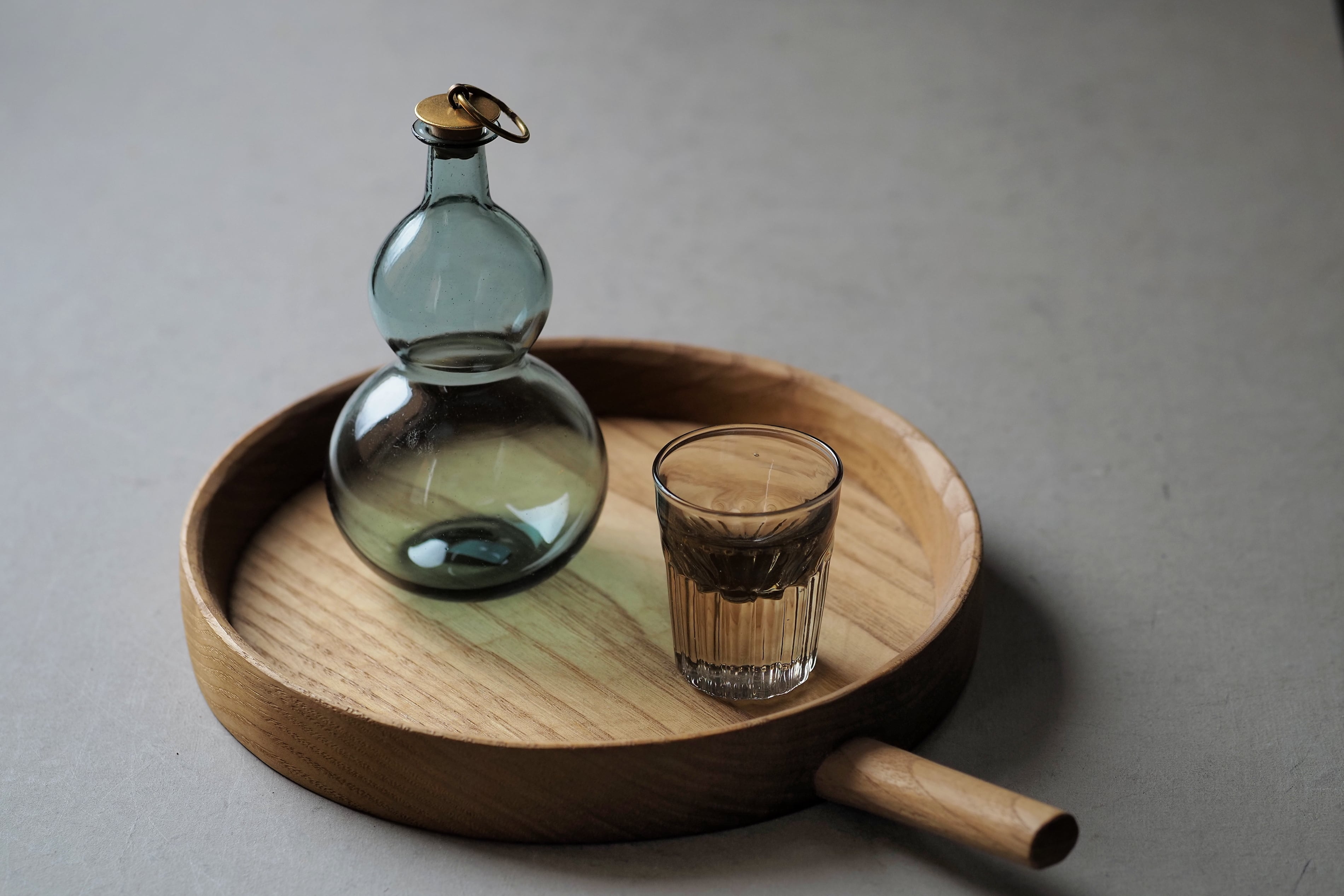津田清和　作品 津田清和 19. 厚底モール酒杯 | 陶屋なづな