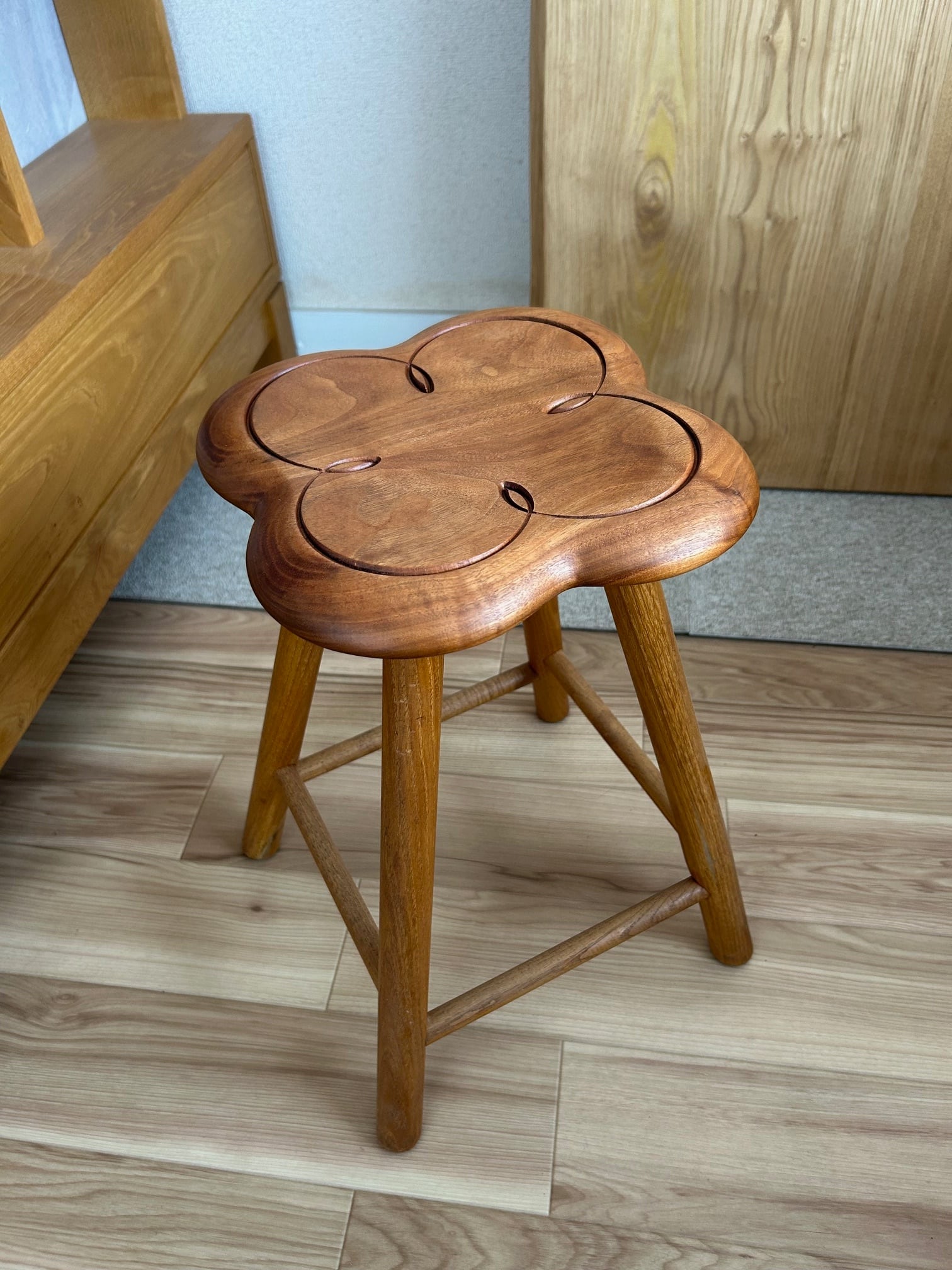 stool/ｽﾂｰﾙ | 遊木舎西尾㈱ 無垢の家具・セミオーダー家具 shoppageー