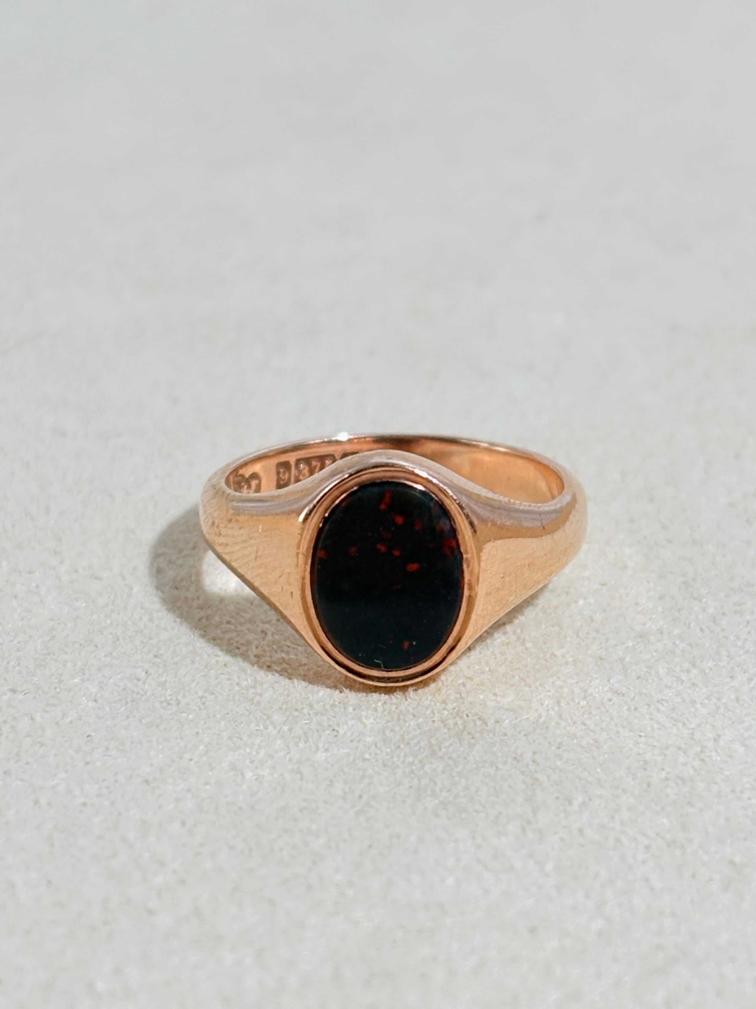 1962 Blood Stone Signet Ring 9ct #9 -U.K-