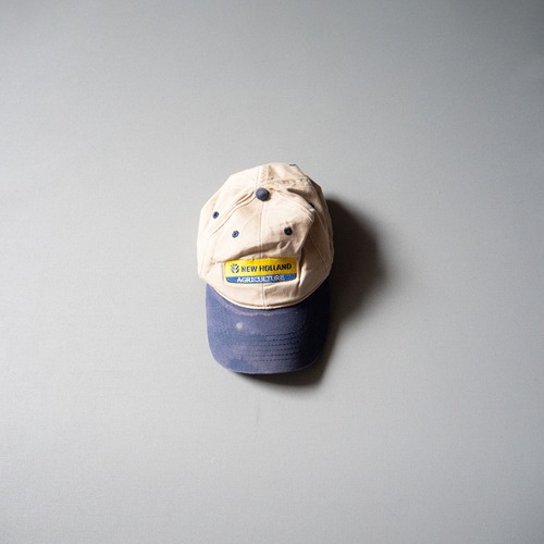 "New Holland" used Logo cap