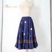 フォークダンス 衣装 Ballerina バレリーナ スカート ネイビー系 花 花モチーフ 刺繍 紺 黄 赤 緑 チロリアン カントリー風 ふんわり かわいい ダンス衣装 イベント 練習 レッスン おしゃれ レディース イエロー系 レッド系 グリーン系