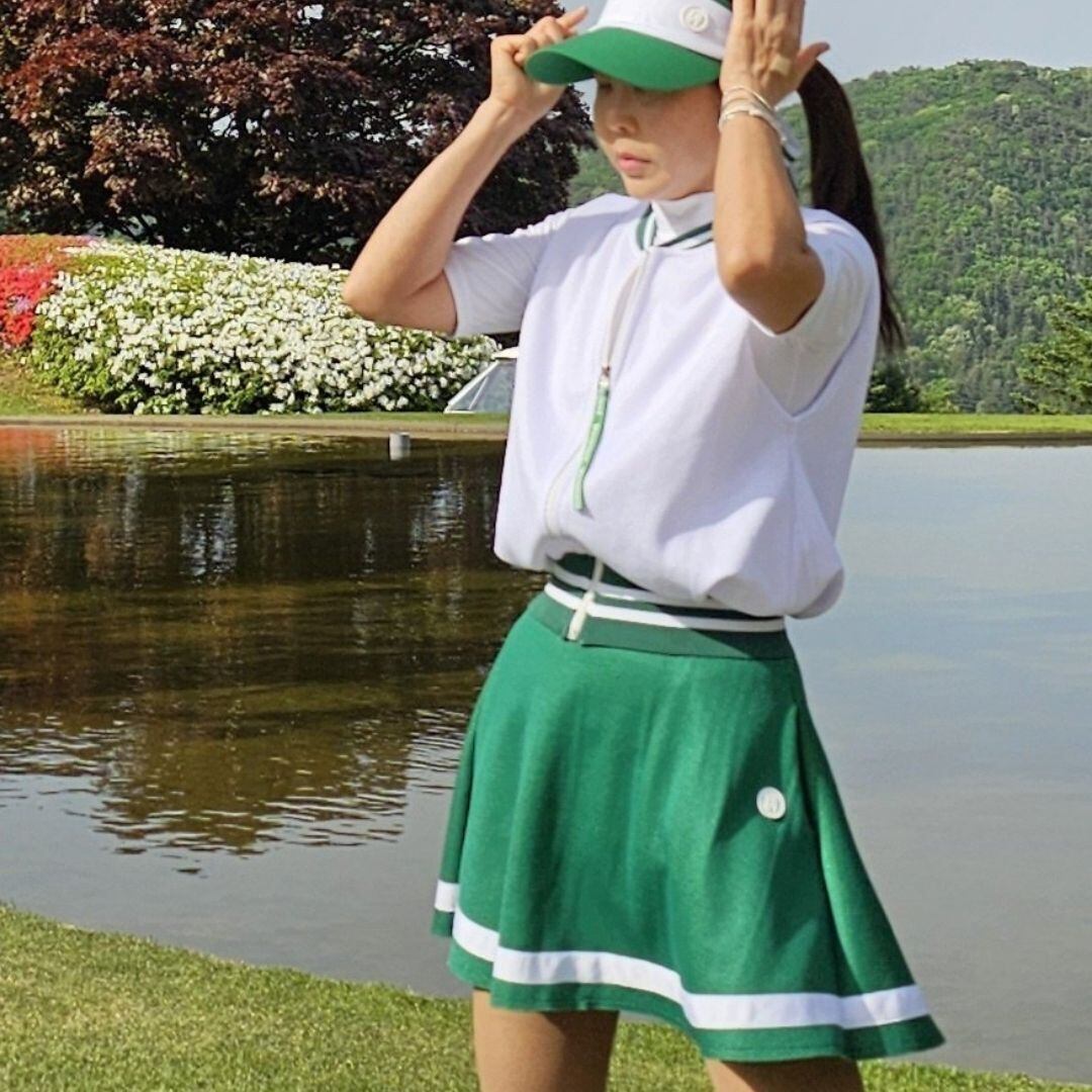 ホワイトラインフレアスカート(2color) | AMISU・ゴルフウェア