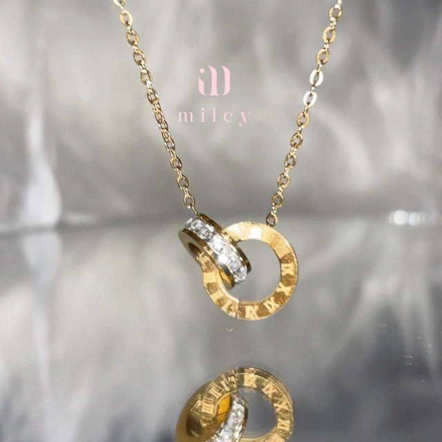 zirconia circle necklace