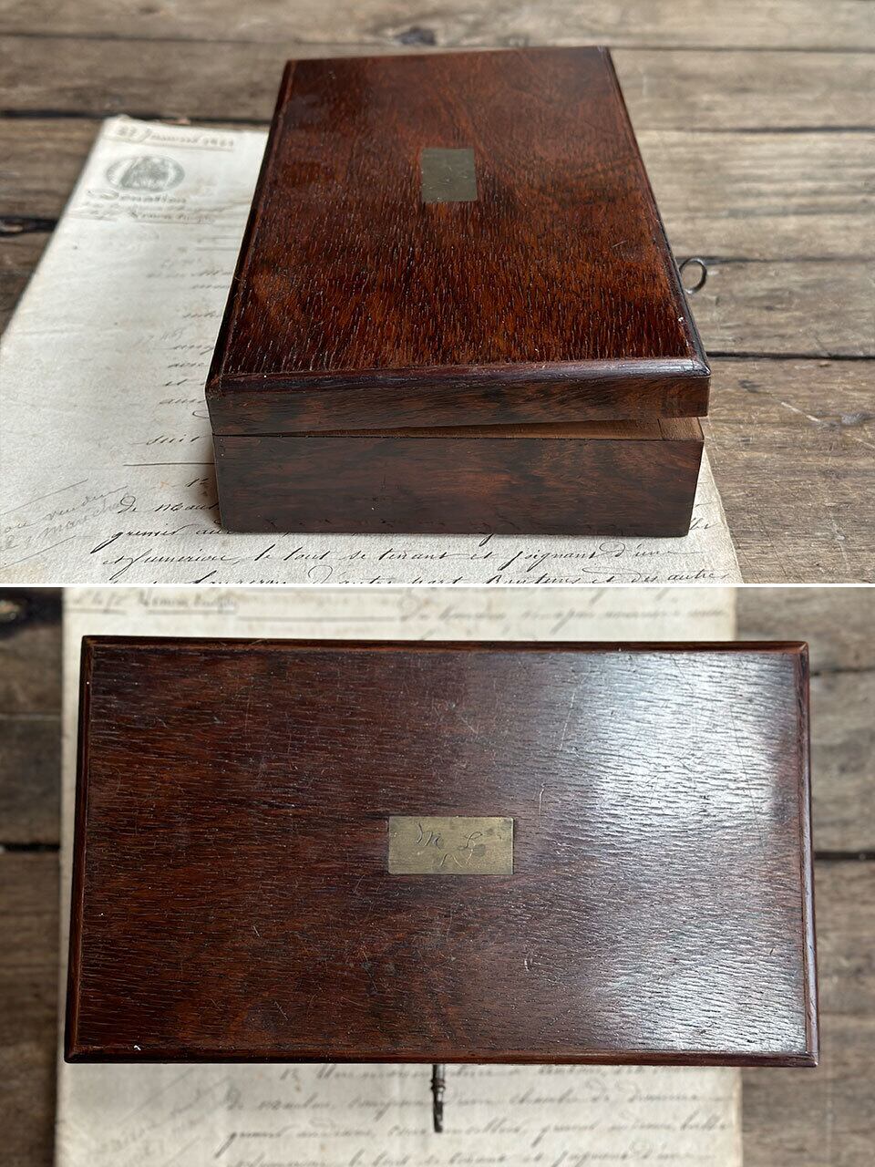 古い　フランスの挿し絵　木製額入り 古い フランスの挿し絵 木製額入り