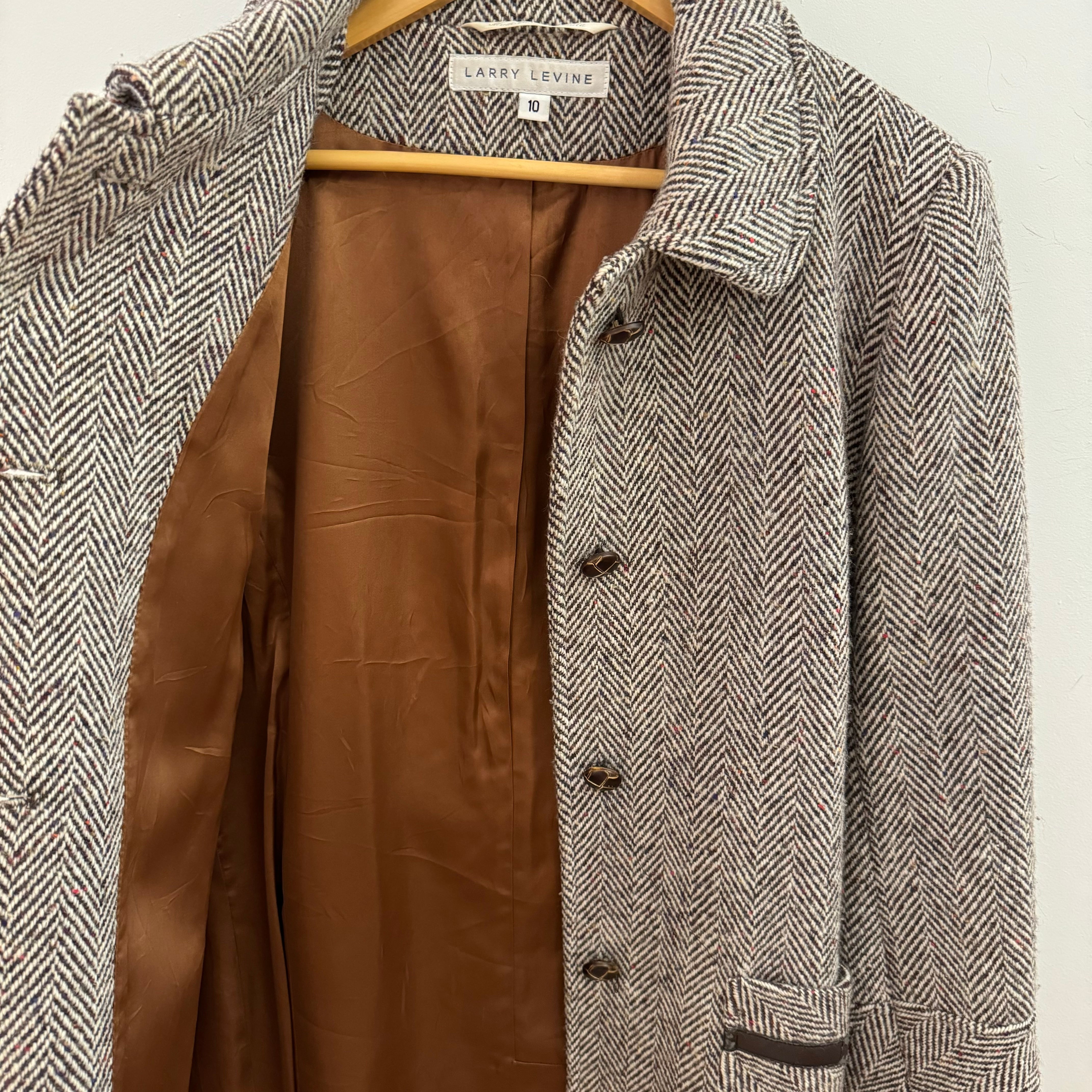 BURBERRY LONDON 茶系ツイード　秋冬パンツスーツ42 極美品！ BURBERRY LONDON 茶系ツイード 秋冬パンツスーツ42 極美品