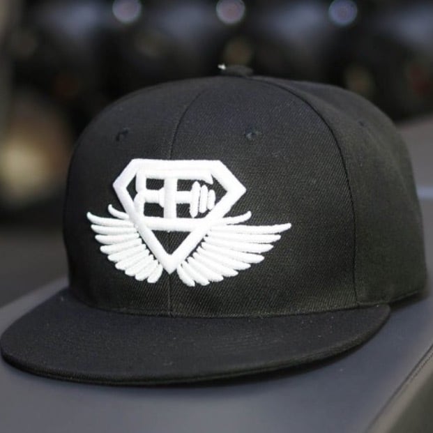 BODY ENGINEERS Snapback – Black out