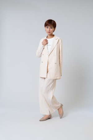 P261-24002   ワイドパンツ