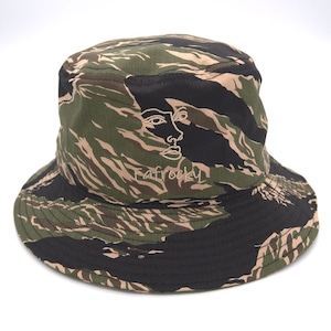 BUCKET HAT