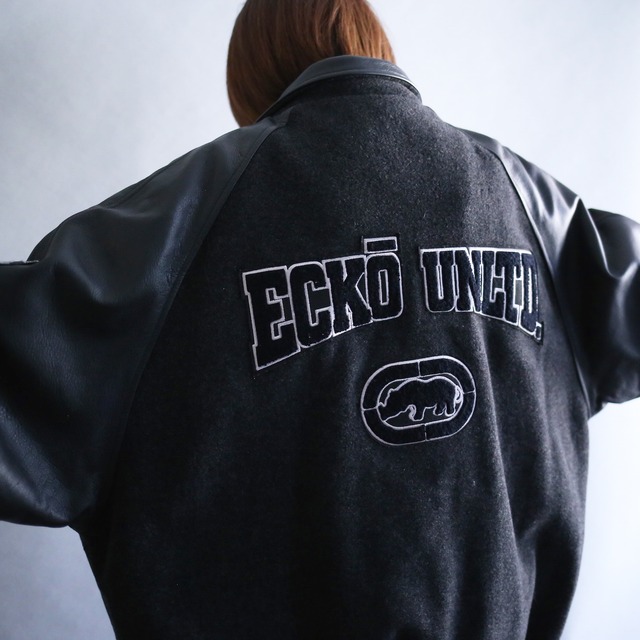 black leather switching front sleeve back wappen stadium blouson