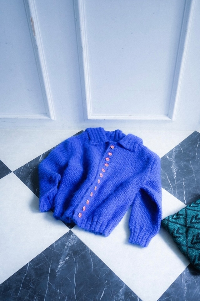 blue unique botton knit