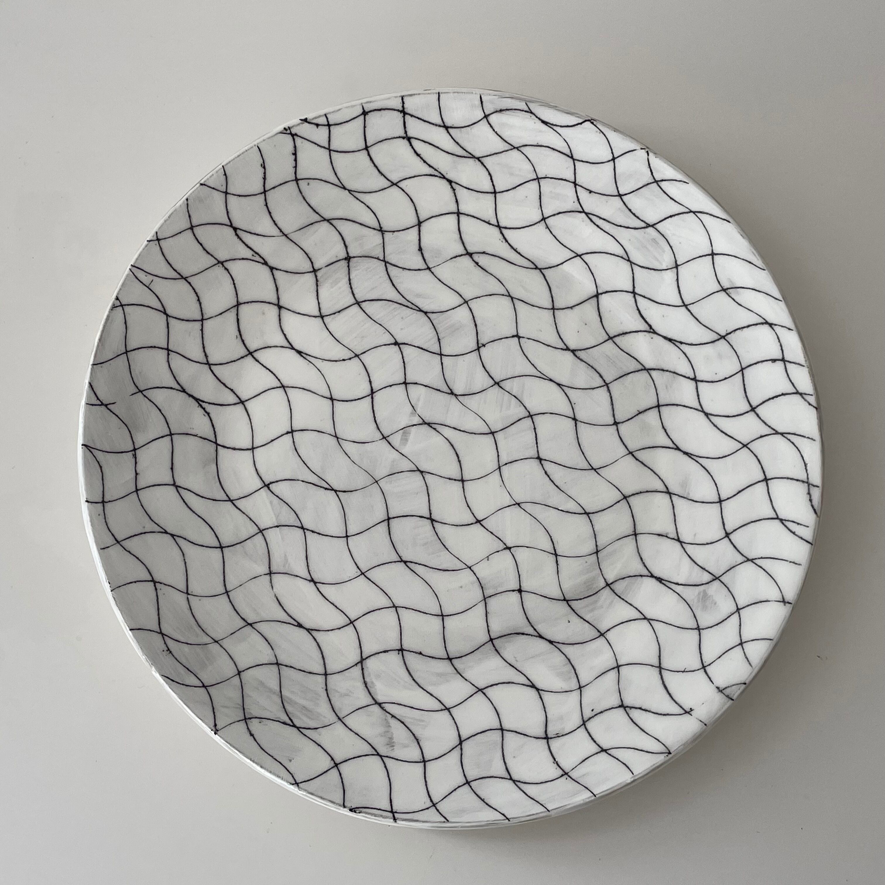 武田武人 作 平皿（波線） | AAOアートセレクション