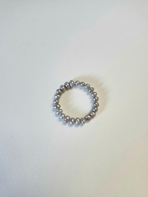 グレーベビーパールイヤカフ