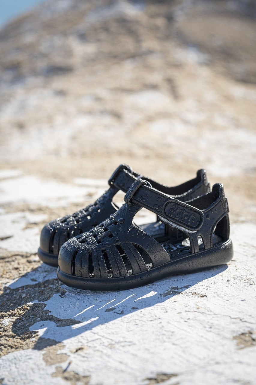 【予約/送料無料】igor / TOBBY SOLID / NEGRO