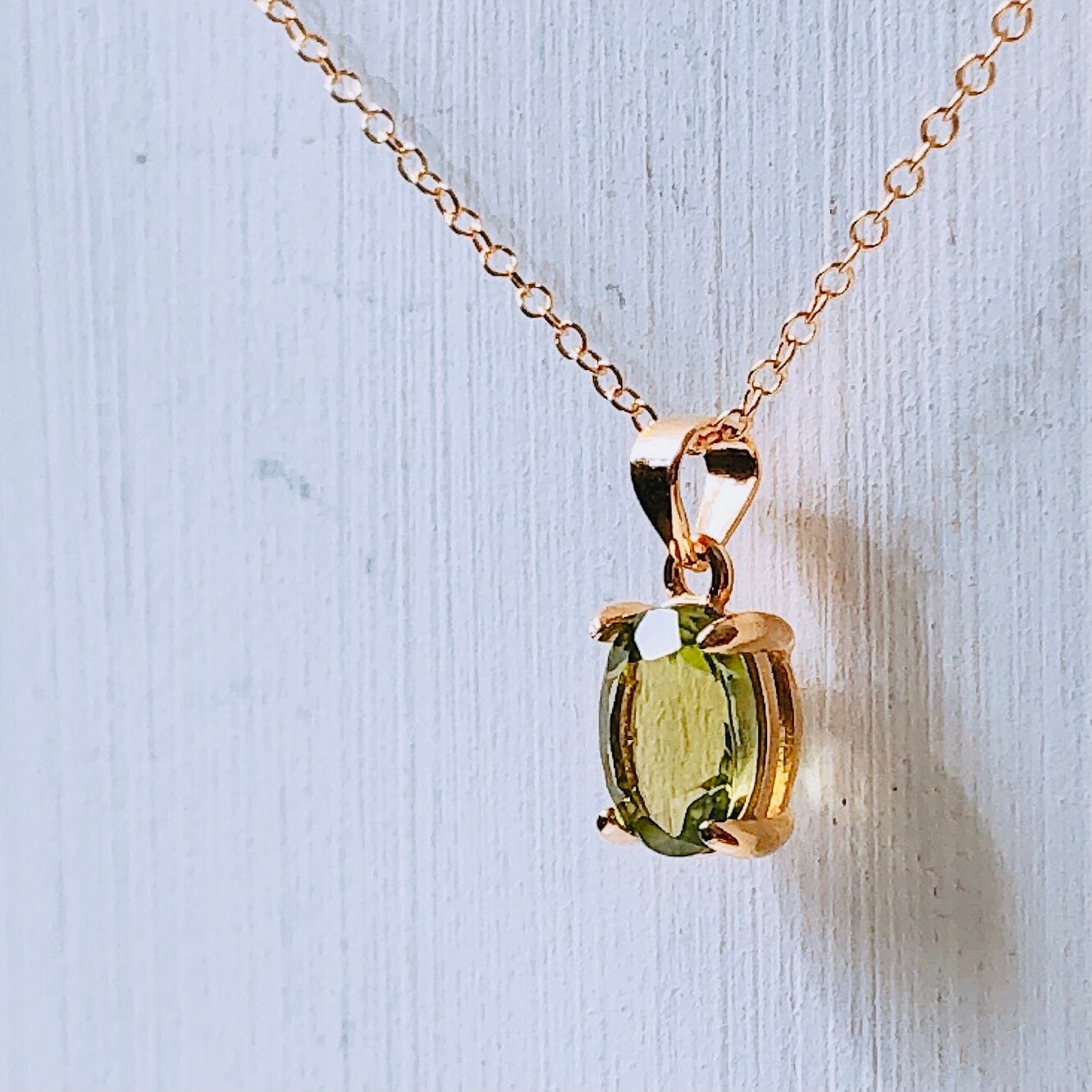 宝石質ペリドット14kgf製ネックレス 約40cm 8×6mm 8月誕生石 Peridot
