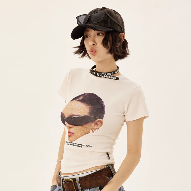 顔プリント クルーネック 半袖 ショート丈 Tシャツ ◇2color M0213