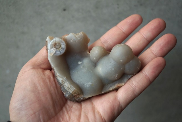 ゴビ砂漠産カルセドニー　Chalcedony 876