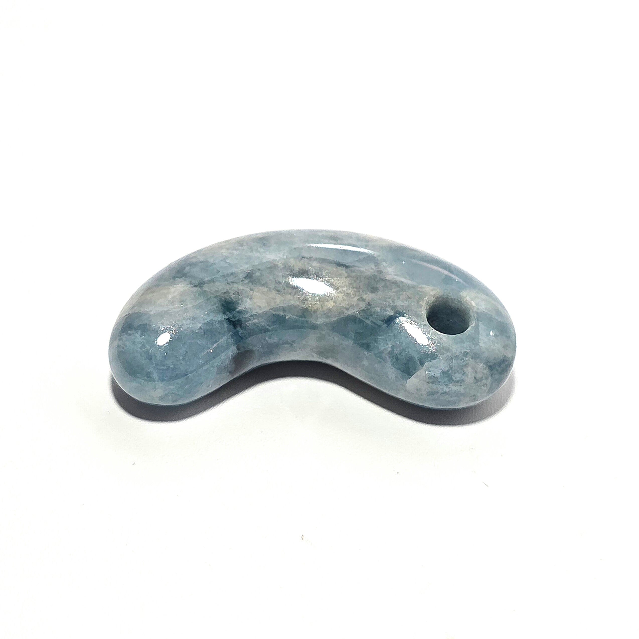 ❤小滝入りコン沢勾玉✨✨ ❤❤青翡翠 （糸魚川産小滝入りコン沢）勾玉✨✨ オンライン