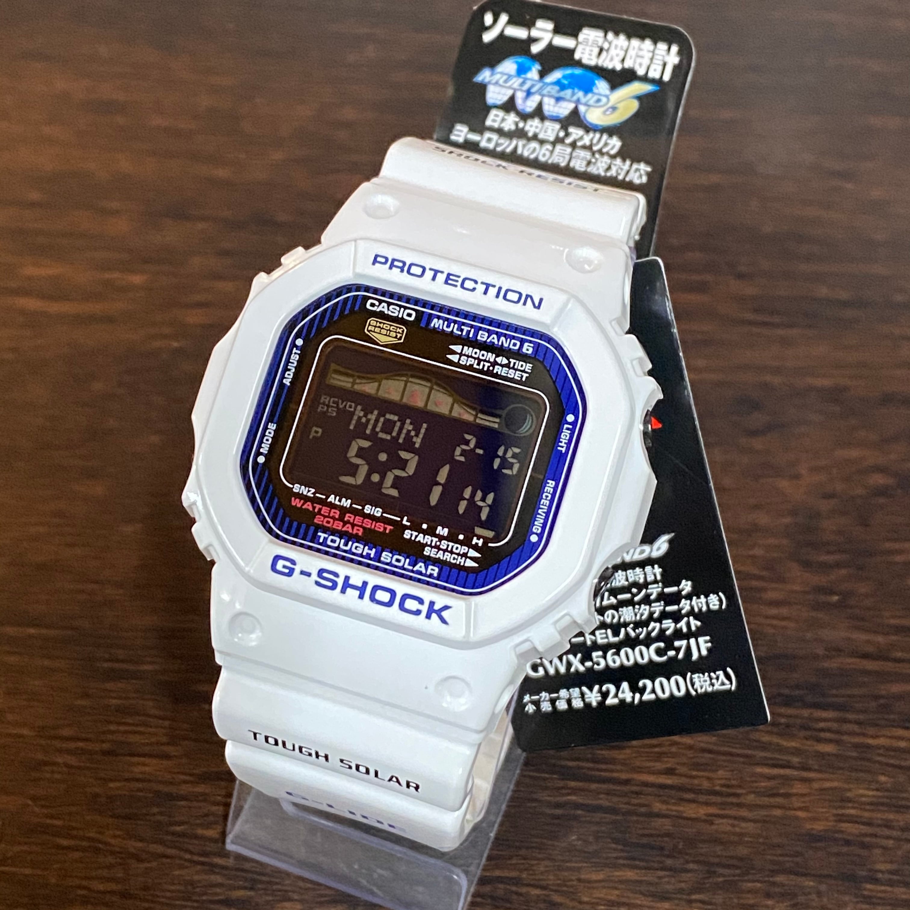 カシオ G-SHOCK G-LIDE GWX-5600C-7JF ソーラー電波時計 ホワイト 20  