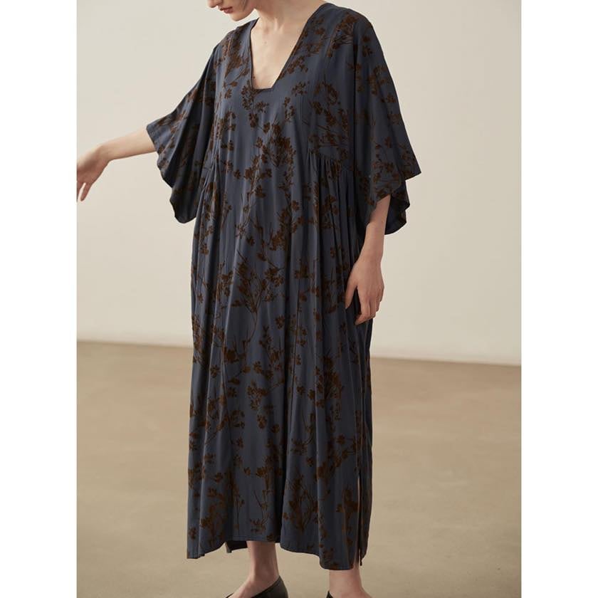 V-neck floral drape one-piece